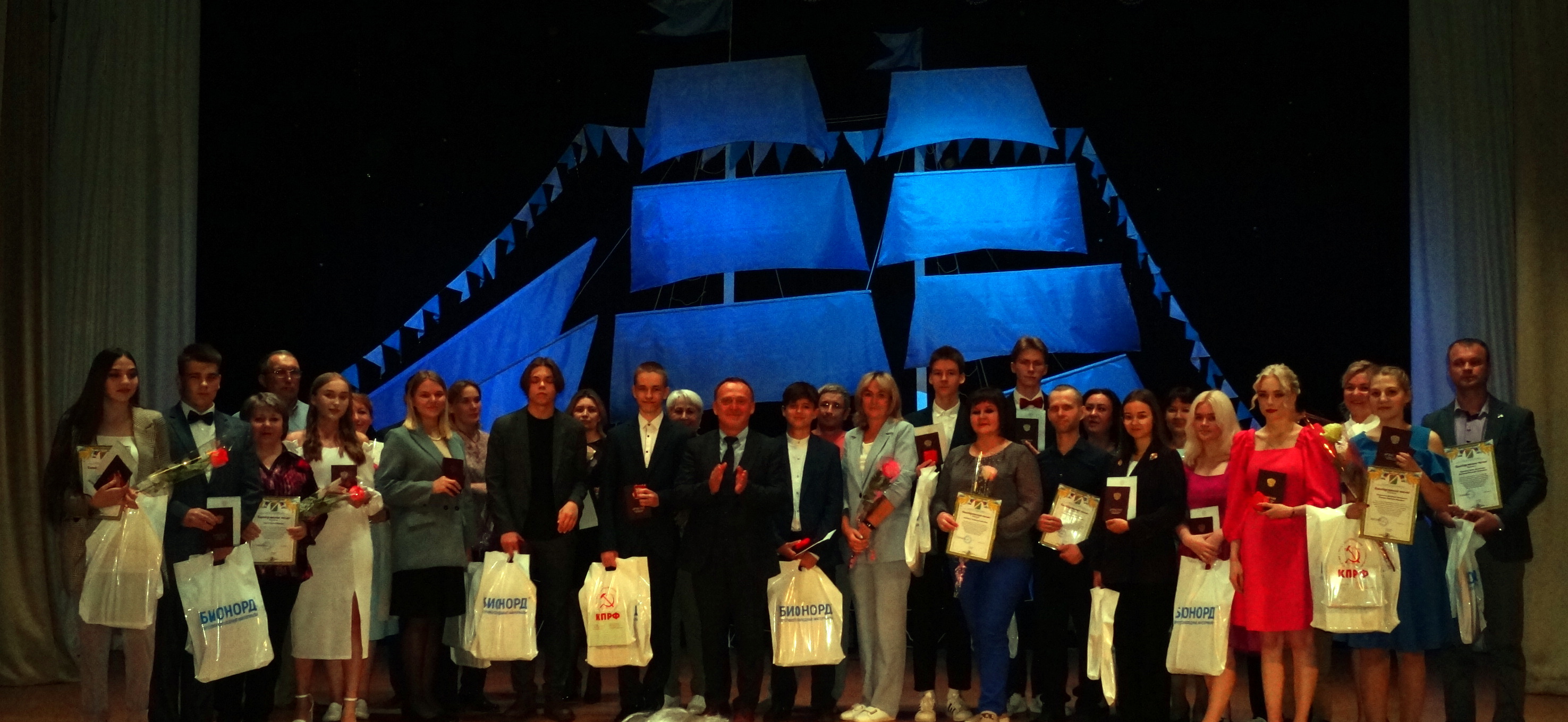 Руководство УЗПМ поздравило медалистов 