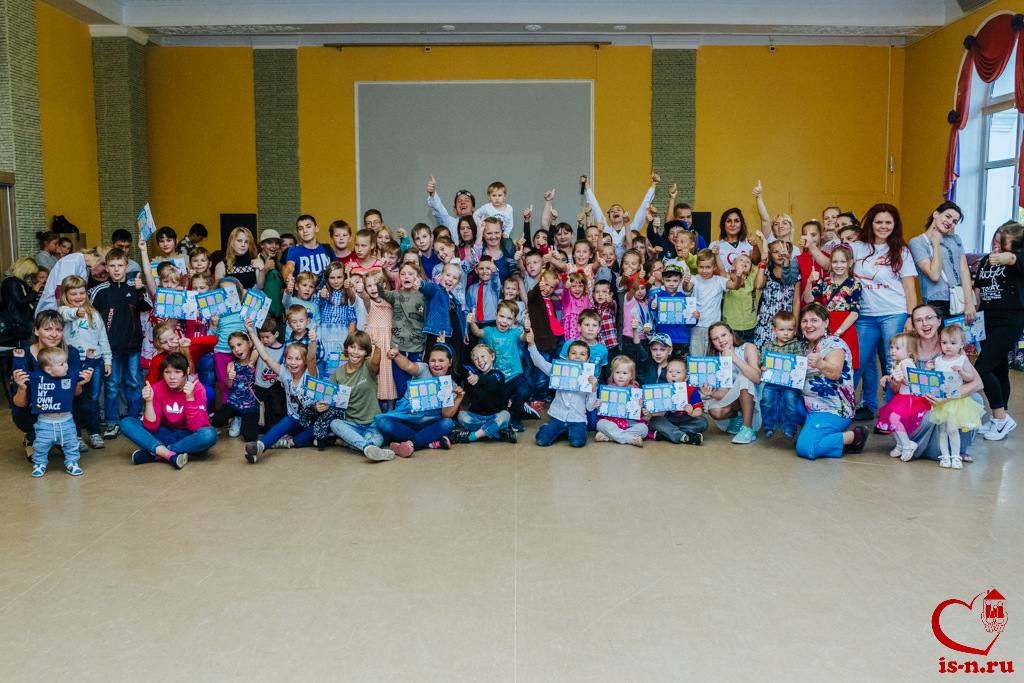 Соберем ребенка в школу!