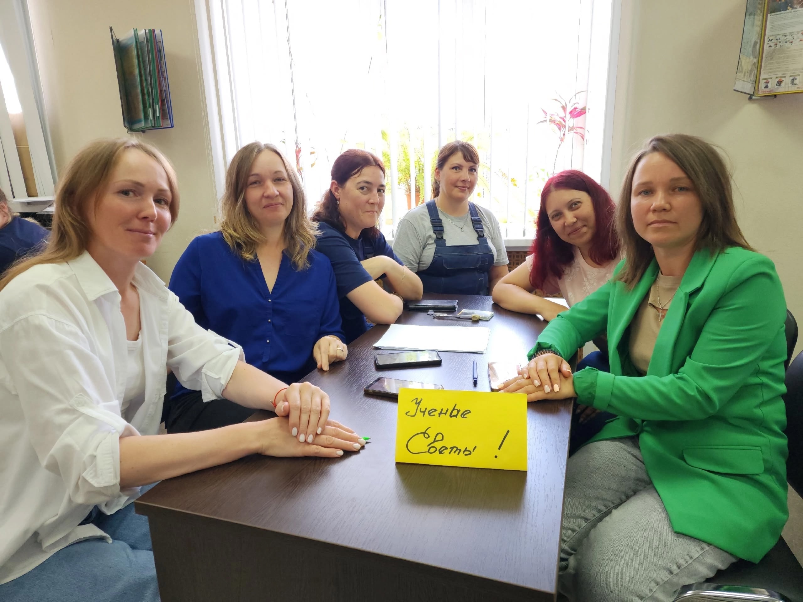 Совет молодежи УЗПМ провел серию игр «Что? Где? Когда?» для сотрудников завода