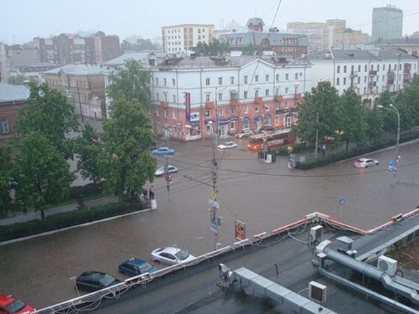 правится ли Пермь с сильными ливнями
